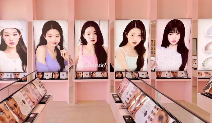 Hapa Kristin store inside